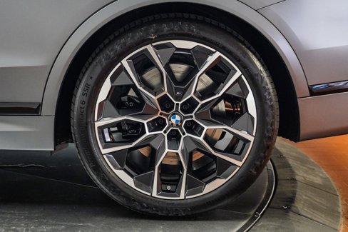 New 2026 BMW X7 M60i image 11