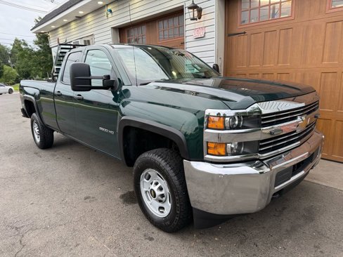 Used 2018 Chevrolet Silverado 2500 W/T image 1