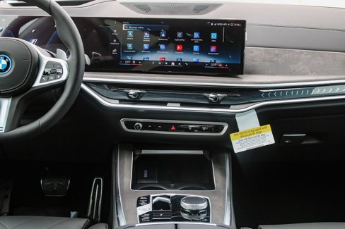 New 2026 BMW X5 xDrive50e w/ M Sport Package image 13