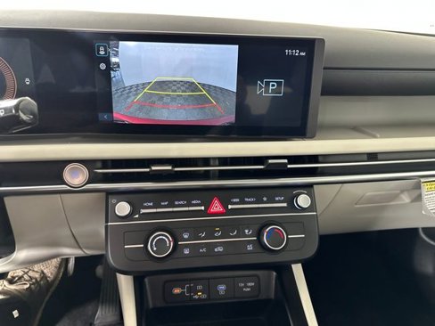 Certified 2025 Hyundai Tucson SE image 51