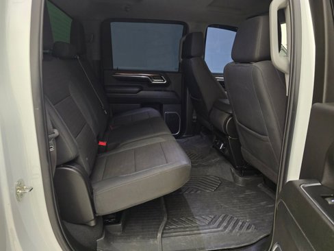 Used 2024 Chevrolet Silverado 2500 LT image 45