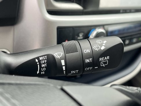 Used 2019 Toyota Highlander XLE image 21