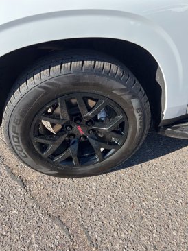 Used 2022 GMC Yukon AT4 image 9