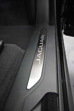 New 2026 Jaguar F-PACE R-Dynamic S image 11