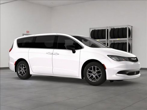 New 2026 Chrysler Voyager LX image 7