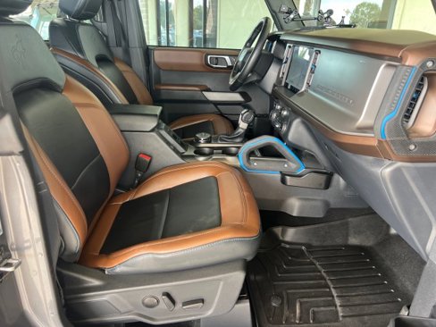Used 2023 Ford Bronco Outer Banks image 29