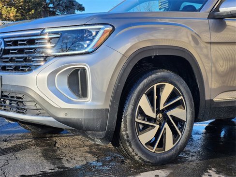 New 2025 Volkswagen Atlas SEL image 8