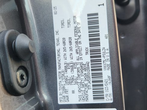 New 2025 Toyota Tundra Limited image 34