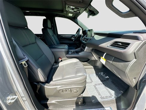 Used 2024 Chevrolet Tahoe RST w/ Luxury Package image 32