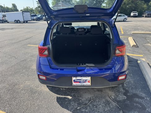 Used 2021 Hyundai Venue SE image 5