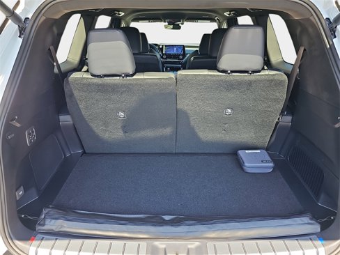 New 2025 Lexus TX 500h AWD image 13