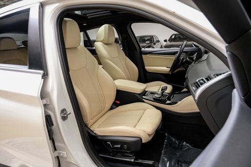 Used 2025 BMW X4 xDrive30i image 38