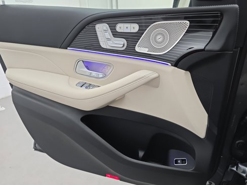 New 2026 Mercedes-Benz GLS 63 AMG 4MATIC image 28