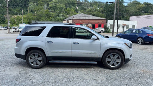 Used 2017 GMC Acadia Limited SLT image 6