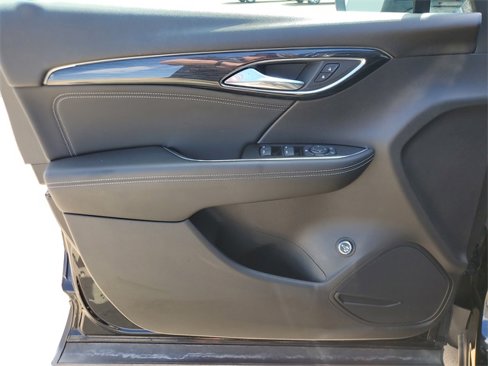 Used 2023 Buick Envision Preferred image 17