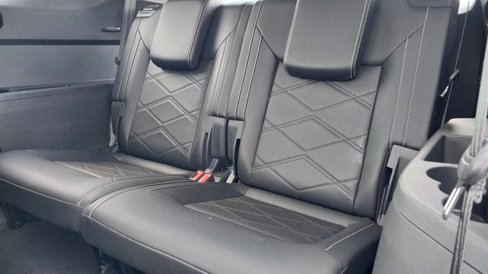 Used 2025 Volkswagen Atlas SE image 19