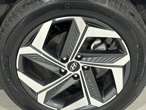Used 2024 Hyundai Tucson Limited image 8