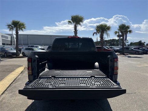 New 2026 Nissan Frontier SV image 6