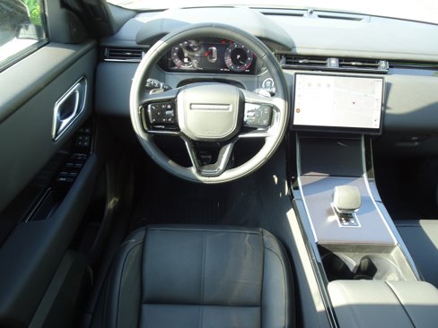 New 2026 Land Rover Range Rover Velar Dynamic SE image 17