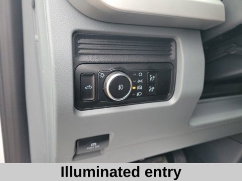 New 2026 Ford F250 4x4 Crew Cab Super Duty image 10
