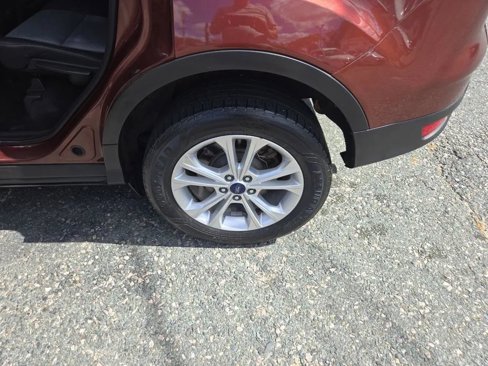 Used 2018 Ford Escape SE image 24