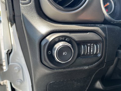 Used 2019 Jeep Wrangler Unlimited Sport image 16