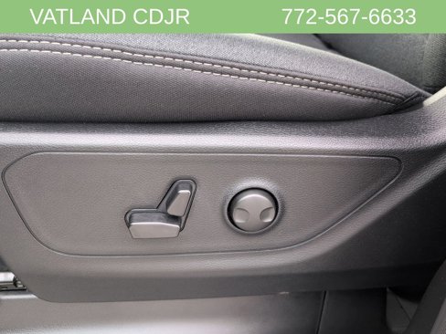New 2026 RAM 1500 4x4 Crew Cab image 29