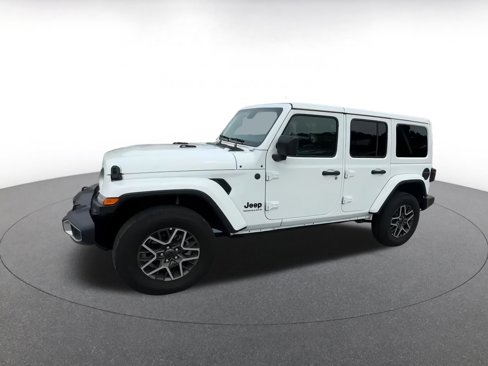 Used 2025 Jeep Wrangler Sahara image 8