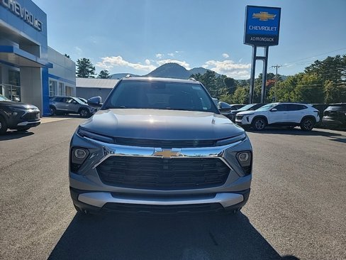 New 2026 Chevrolet TrailBlazer LT w/ Convenience Package image 2
