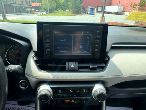 Used 2019 Toyota RAV4 XLE image 24