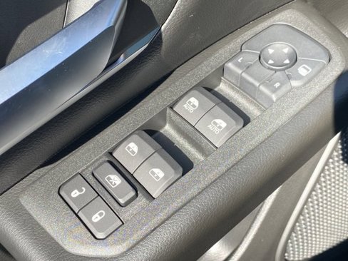 New 2026 RAM 1500 4x4 Crew Cab image 19