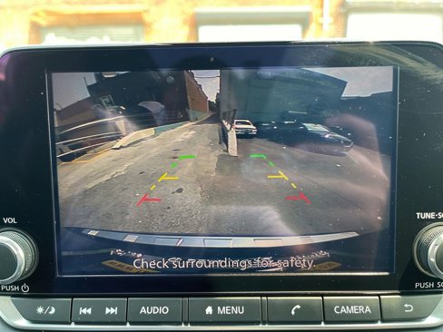 Used 2022 Nissan Rogue SV w/ SV Premium Package image 17