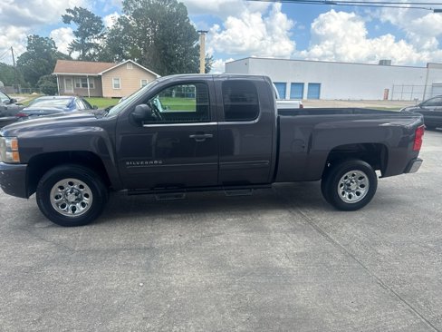Used 2011 Chevrolet Silverado 1500 LT image 2