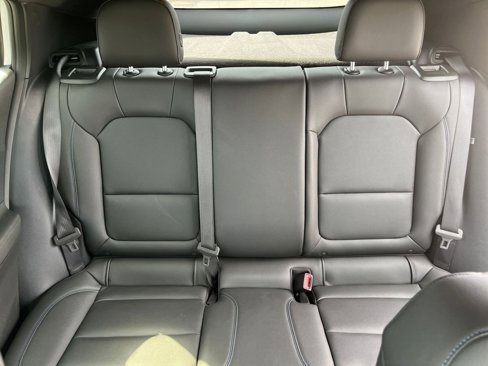 Used 2025 Buick Envista Sport Touring image 37