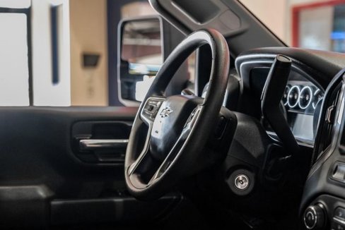Used 2023 Chevrolet Silverado 2500 Custom w/ Custom Value Package image 14