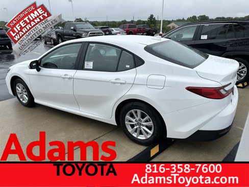 New 2026 Toyota Camry LE image 3