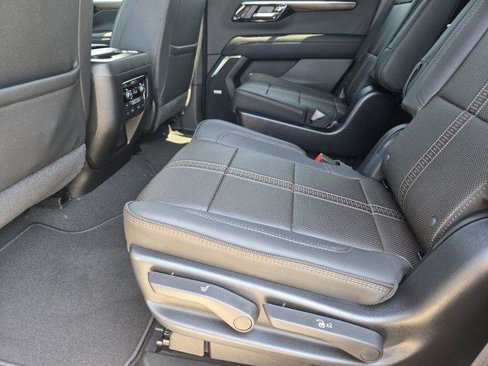 New 2026 Chevrolet Tahoe High Country image 21