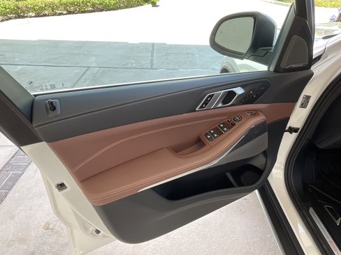 New 2026 BMW X5 xDrive40i w/ Climate Comfort Package image 8