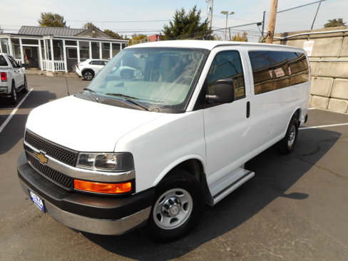 Used 2016 Chevrolet Express 3500 LT w/ LT Preferred Equipment Group image 4