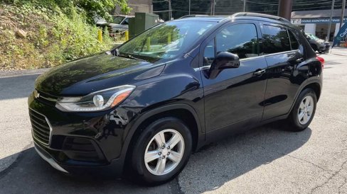 Certified 2017 Chevrolet Trax LT w/ Sun & Sound Package image 4