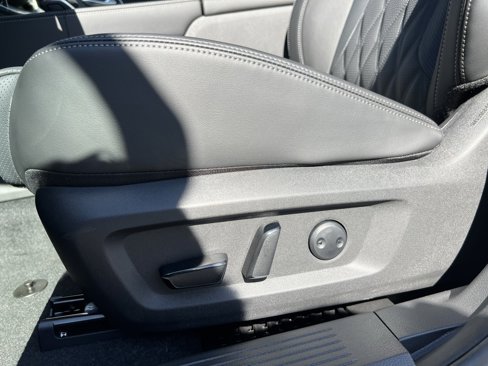 New 2026 Nissan Rogue Platinum w/ Platinum Premium Package image 12