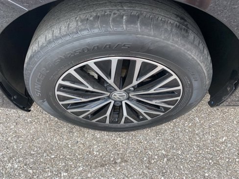 Used 2021 Volkswagen Jetta SE image 33