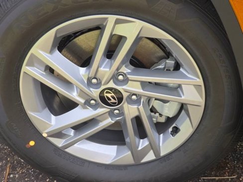 New 2025 Hyundai Tucson SE image 19