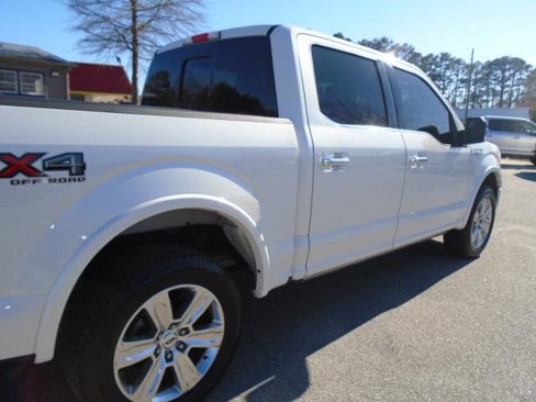 Used 2018 Ford F150 Platinum w/ Equipment Group 701A Luxury image 11