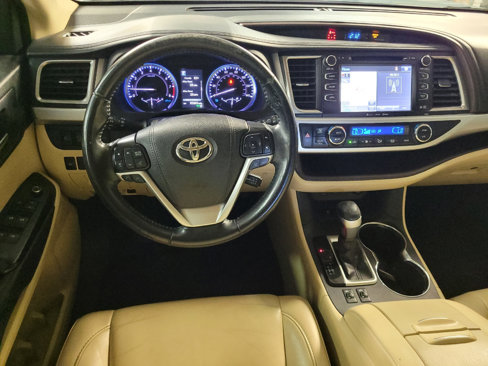 Used 2019 Toyota Highlander XLE image 22