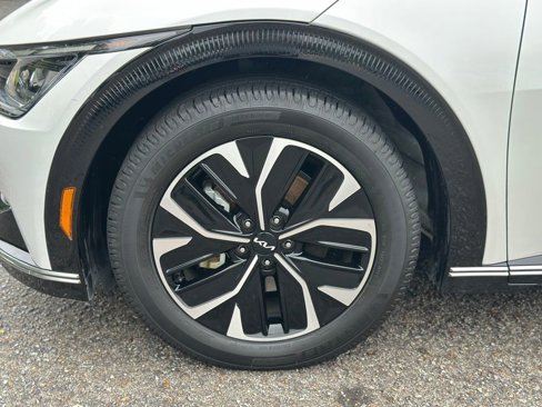 Used 2022 Kia EV6 Wind image 24