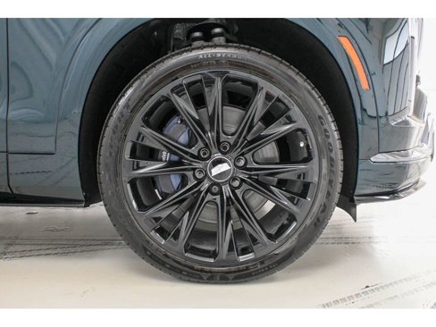 New 2026 Cadillac Vistiq Platinum image 8