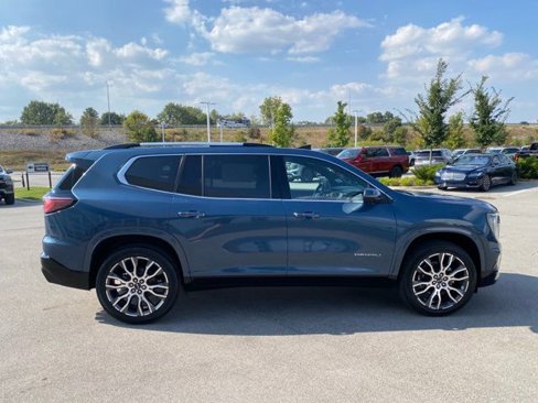 New 2026 GMC Acadia Denali Ultimate w/ LPO, Floor Liner Package image 10