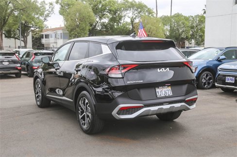 Certified 2024 Kia Sportage EX image 8