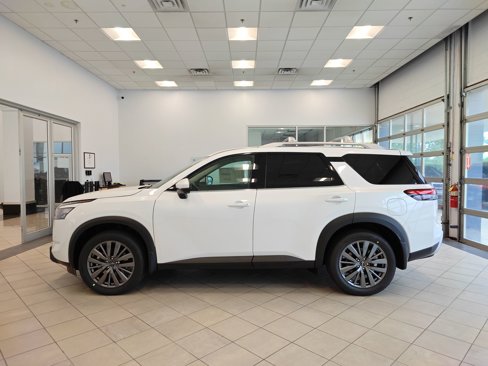 New 2025 Nissan Pathfinder SL w/ SL Premium Package image 5